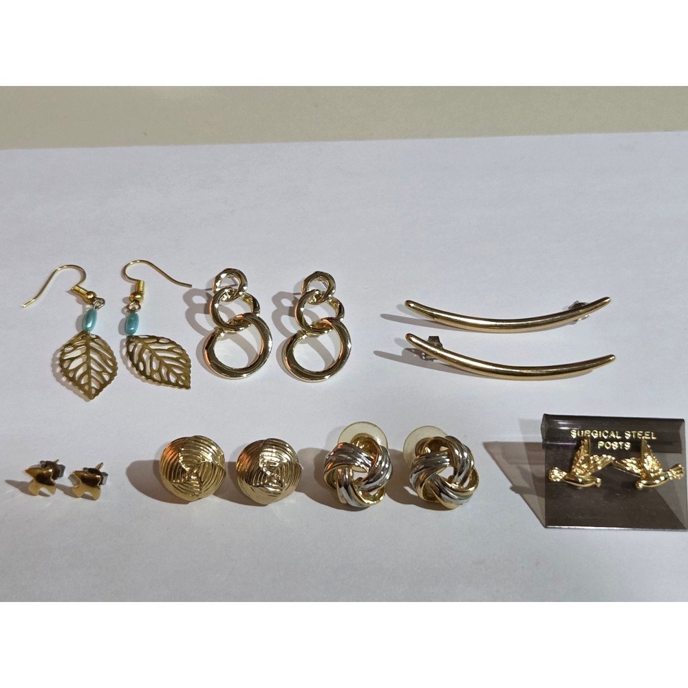 Lot of 7 Vintage Gold‎ Tone Earrings